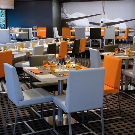 Hotel Hilton Paris Airport 4*