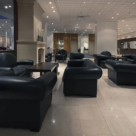 Hilton Paris Airport 4*